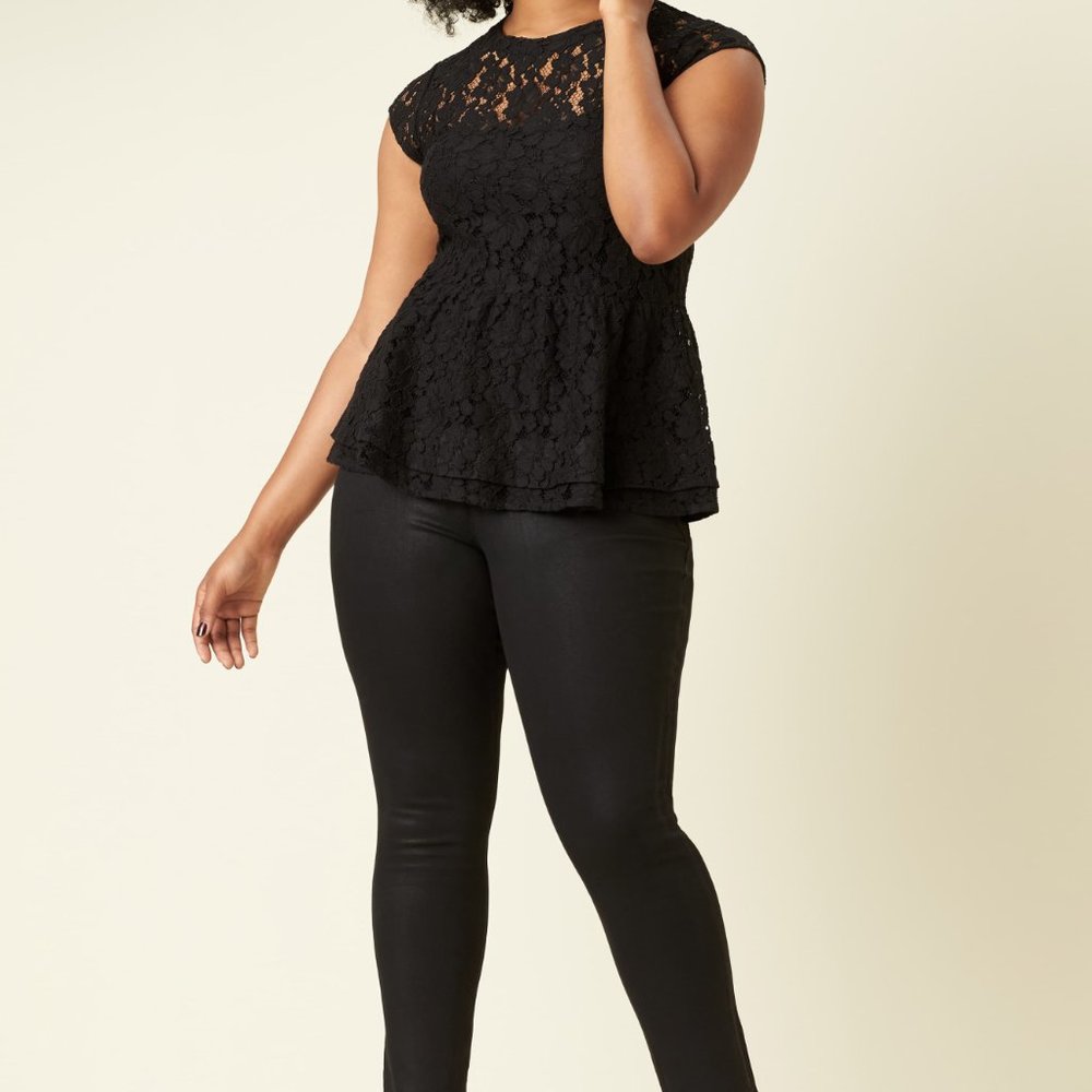 NWOT Halogen Lace Flutter Top